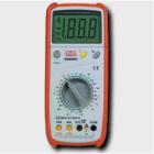 防表筆誤插裝置;數(shù)據(jù)保持,顯 示 器：最大顯示數(shù)1999，字高28mm,直流電壓;交流電壓;直流電流;交流電流;電阻;電容,溫度,帶蜂鳴器通斷測試;二極管測試;晶體管hFE測試. 
