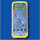 直流電壓； 交流電壓；直流電流；交流電流；電阻;電容；頻率；溫度；帶蜂鳴器通斷測試;二極管測試;晶體管hFE測試. RS232C串行通訊接口． 