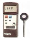 TN-2254 紫外線強(qiáng)度計.254nm波長紫外線測量,專業(yè)、高品質(zhì)UV表,寬量程：199.9uW/cm2，1.999mW/cm2，19.99mW/cm2,微電腦電路保證高精度，提供特殊功能,帶補(bǔ)正濾光鏡的專用UV探頭,超大LCD顯示，可調(diào)對比度
