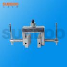 SJJ-15實驗夾具 ,適用范圍：木塊、玻璃、皮革、紙張等片狀，塊狀物的拉力、破壞力測試。 最大負荷：5000N
 
