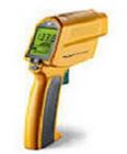  FLUKE574紅外線測溫儀 測量溫度為-30～900℃(-25至1600 °F),D:S=60:1標(biāo)準(zhǔn)焦距,光譜響應(yīng)8μm至14μm ,激光瞄準(zhǔn):三點同軸激光,顯示分辨率:0.1℃, 精度：±0.75% 或±1℃


 

