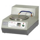 　MP-1A型金相試樣磨拋機(jī)，是采用變頻實(shí)現(xiàn)無級變速的金相制樣設(shè)備，可適應(yīng)各種不同材料試樣制備的轉(zhuǎn)速要求，該機(jī)的積污盤、罩、蓋均由不銹鋼材料制成， 砂紙直徑:230mm.拋盤直徑：220mm.轉(zhuǎn)速：50～1000v/min（無級）.電動機(jī)：BY80變頻電機(jī) 三相220V 0～50Hz

 
