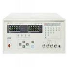 TH2817型LCR數(shù)字電橋是一種高精度、寬測(cè)試范圍的阻抗測(cè)量儀器， 可方便選擇100Hz、120Hz、1kHz、10kHz、40kHz、100kHz六個(gè)典型測(cè)試頻率，并可選擇0.1Vrms、0.3Vrms、1.0Vrms三個(gè)測(cè)試信號(hào)電平?？蓽y(cè)量電感L、電容C、電阻R等多種參數(shù)。 