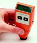 Elcometer345涂層測厚儀具有整體式與分離式兩種形式探頭，可測量鐵基（F）、非鐵基（F）或鐵基及非鐵基（FNF）材料的涂層厚度，范圍:0-1500/0-60
 
