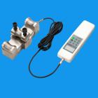 功能： 
HD旁壓張力測(cè)試儀安裝方便、操作簡單、維修容易，專用于測(cè)量鋼絲繩的張力。鋼絲繩通過U形螺栓固定在傳感器上，當(dāng)鋼絲繩受拉力時(shí)，力通過導(dǎo)向輪作用于傳感器上。 
