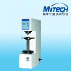 一、簡介
       HBE-3000A電子布氏硬度計適用于測定黑色金屬、有色金屬的布氏硬度。本機(jī)采用閉環(huán)式傳感器加載、電子控制系統(tǒng)，具備10級的試驗力。本機(jī)具有精度高、高重復(fù)性和穩(wěn)定性，操作簡便等特點。
