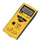 產(chǎn)品特點(diǎn)
 
? 真有效值測量
? 測量精度：3 1/2位
? 自動/手動量程
? 體積：125mm×60mm×24mm，手機(jī)大小
? 重量：110g
? 過載保護(hù)：測電壓：600V（AC/DC）、測電阻：450V（AC/DC）
? 機(jī)身內(nèi)置表筆
